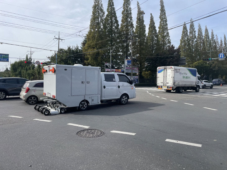 진주시, 첨단기술 접목 GPR사진