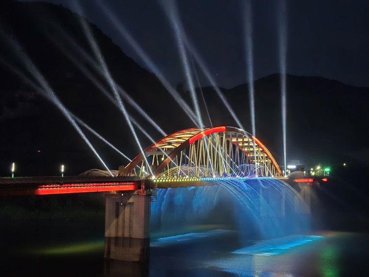 보도 1) 고수대교 경관분수(1)