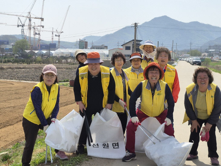 선원면 자원봉사 상담가, 고식이길 환경정화 활동 전개