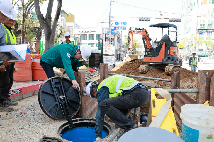 [사진3] 민선 8기 주요사업 현장점검…안전소통 3단계 추진-3