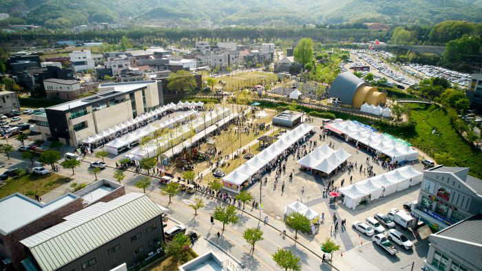 1 40년의 불과 흙 미래를 빚다2