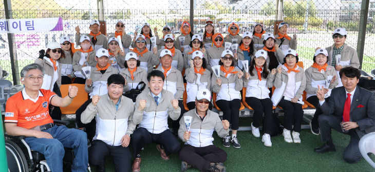 3. 축구부 응원사진