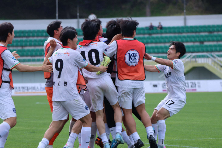제천시민축구단 거제 원정서 3-2 역전골