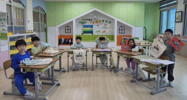 공주도서관 새싹책선물 사진 (1)