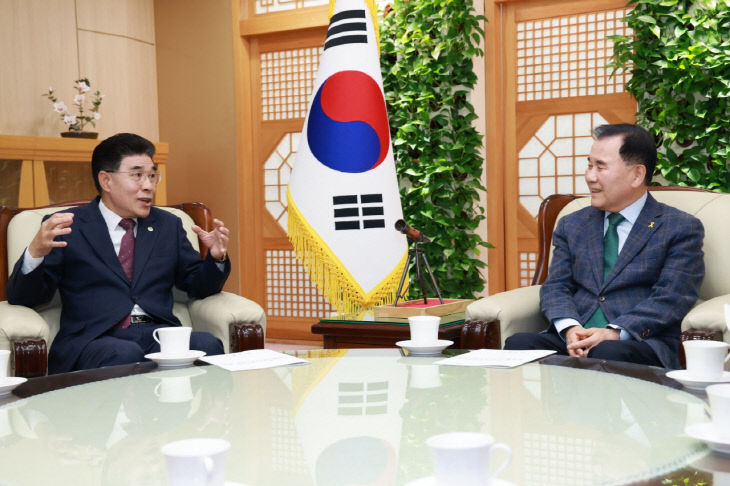 [사진2] '계룡교육지원청 신설’강력 건의-1