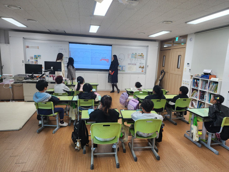 유구도서관 책과 친해지는 시간 사진