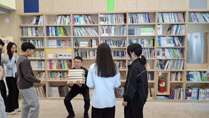 3-1. 강경고, 세계 책의 날 독서 체험 행사 운영_1