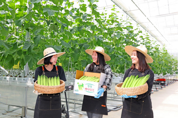 사진 왼쪽부터 백솔뫼  이유정  이미옥