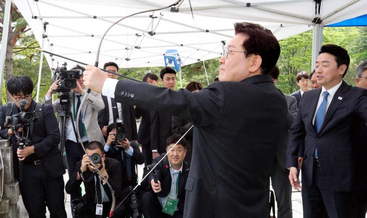 20260428-이재명 대통령 현충사 방문2