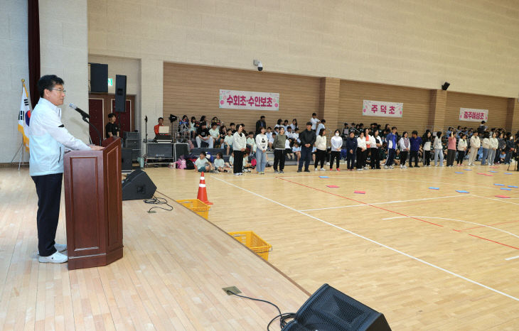 작은학교 연합체육대회 (윤건영 교육감 인사말씀)2