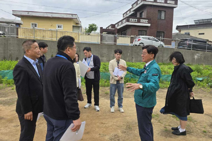 1-1. 정종복 기장군 있다