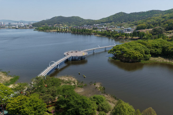 ‘신정호정원 달빛누리교’ 준공식 개최(1)