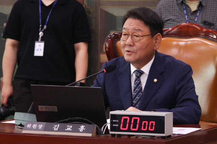 김교흥 위원장