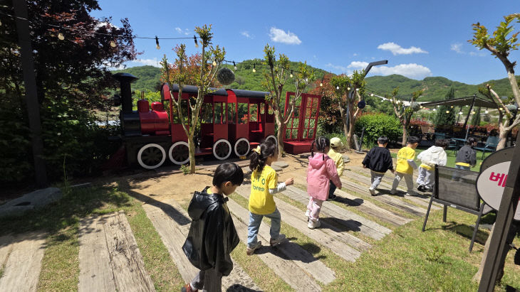 KakaoTalk_20260508_213444632_03