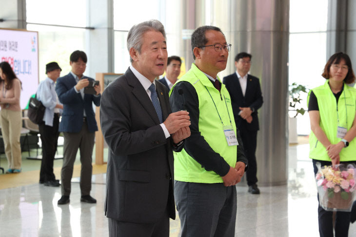 KakaoTalk_20260518_185701831_02