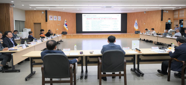 딸기축제최종평가보고회 장면 (1)
