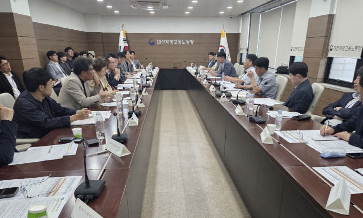 260521 간담회 사진