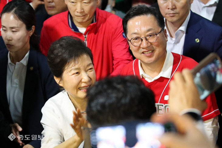 20260525-박근혜 대전 방문2