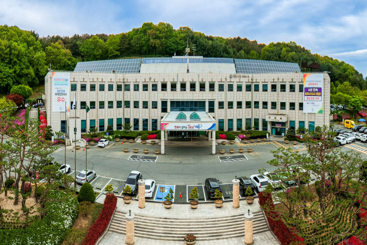 [사진2] 계룡시청 전경