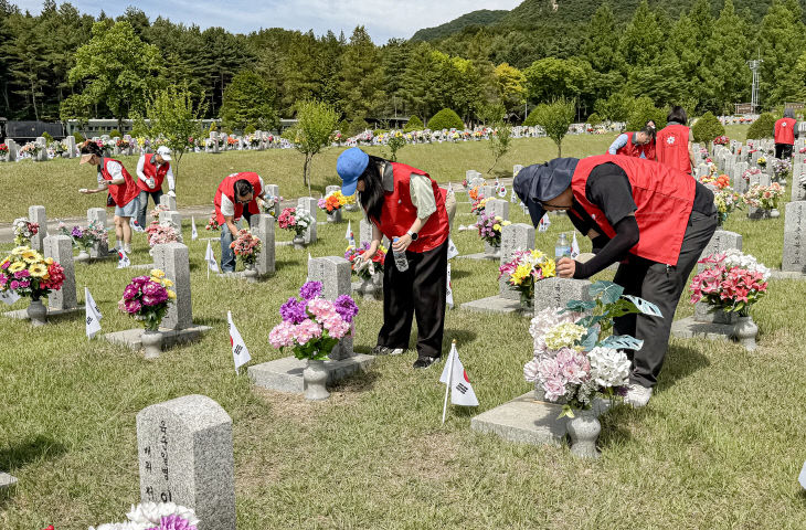 26년 현충원 봉사(2)