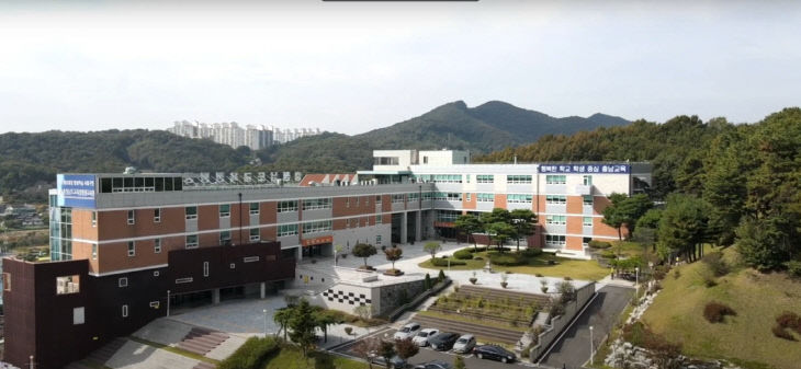 2-2 [보도사진] 시민 맞춤형 ‘특성화·희망도서’ 집중 확충