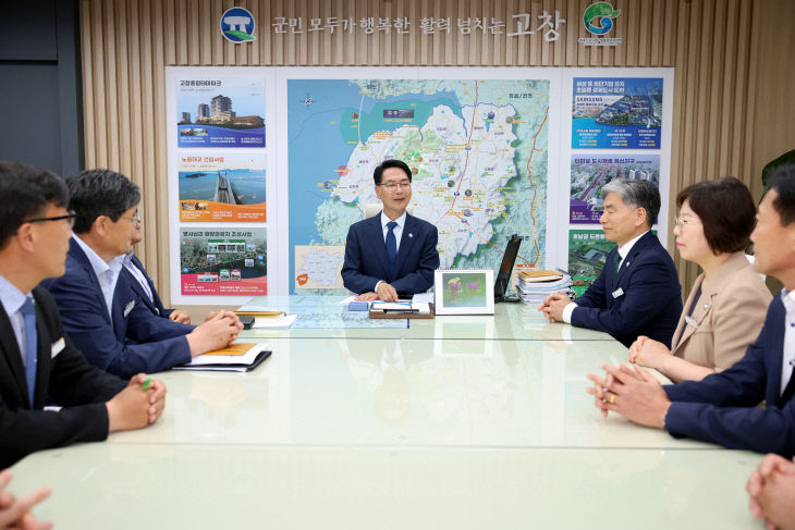 심덕섭 고창군수, 군정복귀 첫 간부회의(1)