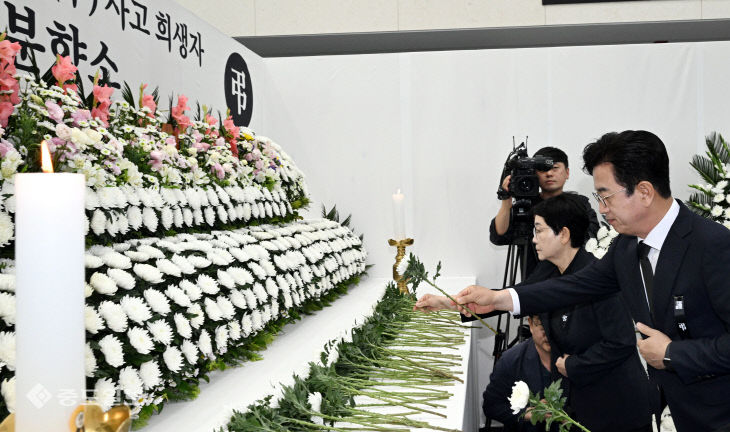 20260605-민주당 당선인 조문2