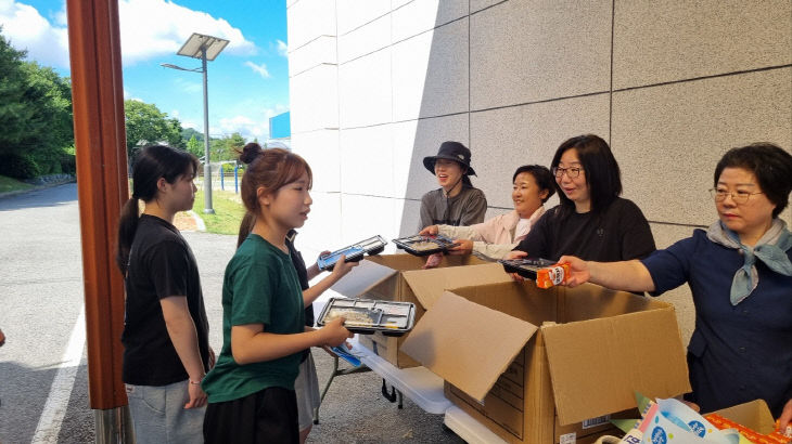 예산 삽교중, 교육공동체가 함께한 '삽교줍킹' (1)