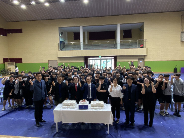 (음성중학교) 신입생 입학 100일기념 축하행사(1)