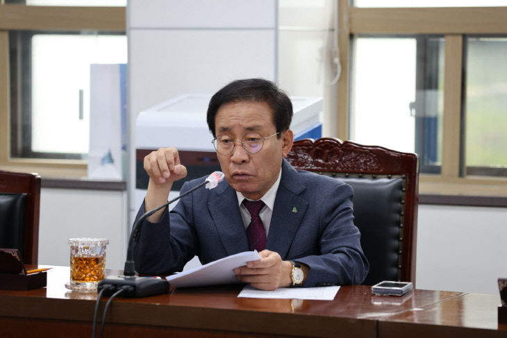 보도 1) 회의 모습(4)