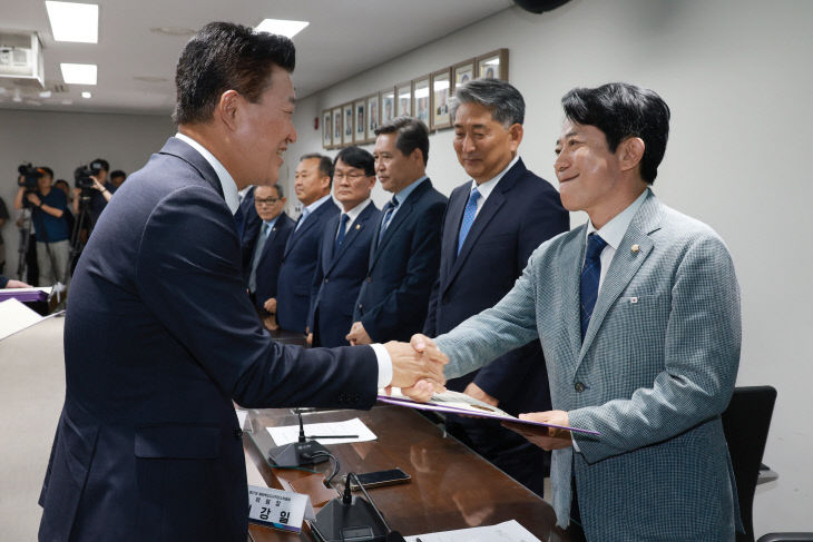 충북도지사직 인수위원회 출범식