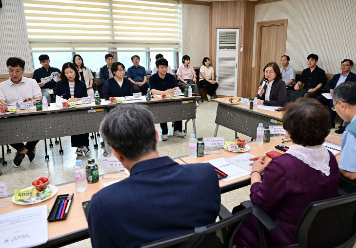 충북농기원, 지역 주도 특화작목 육성 본격화 2