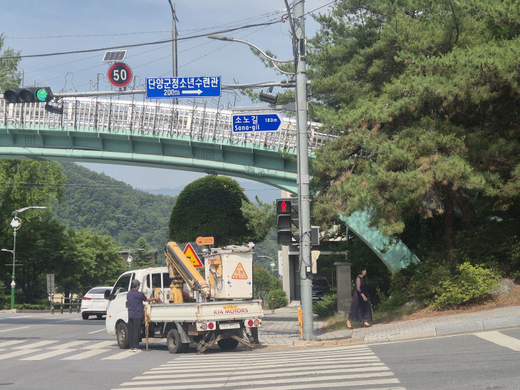 보도 2) 신규 설치된 도로명 표지판(1)