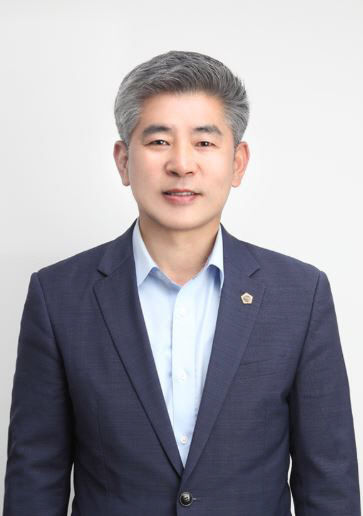 조철기