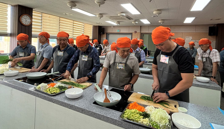 꽃중년 요섹남 관련 사진 (2)
