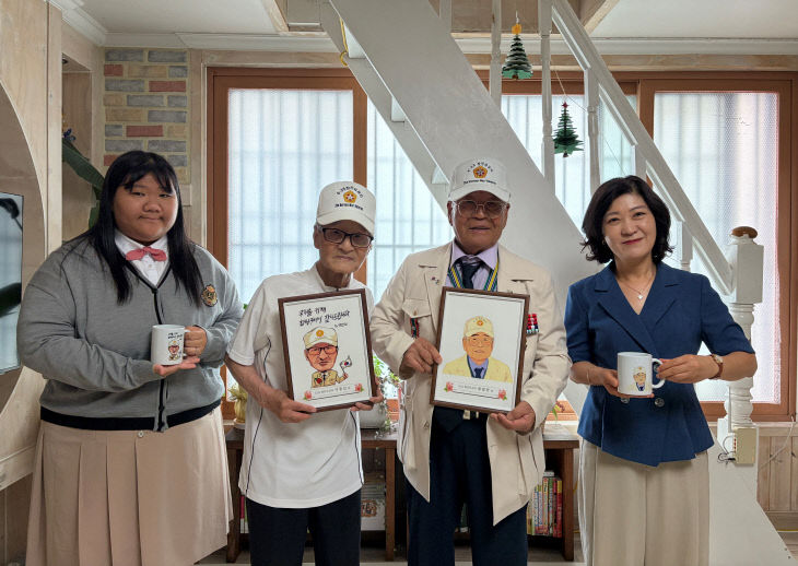 260624 6.25참전유공자 캐리커처 그리기 전달식 추진 사진2