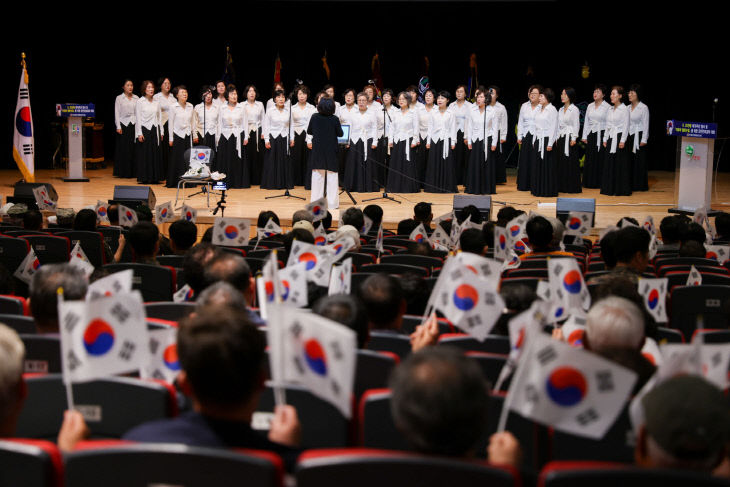 보도 3) 6.25전쟁 제65주년 행사(2)