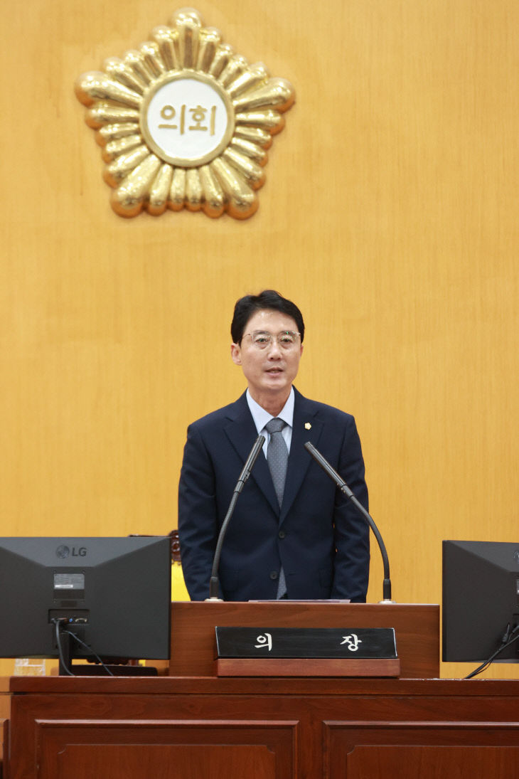 [회전]의장 당선인사(유영기 의장)