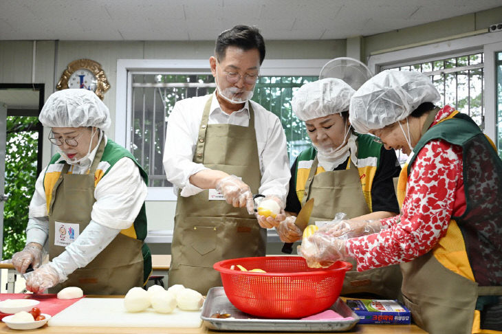 중촌효심정 무료급식소 배식 봉사활동