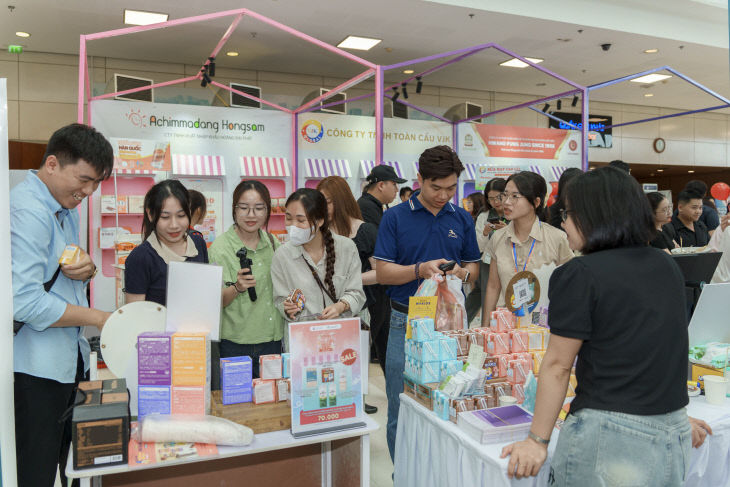 아세안 K-푸드페어 B2C 행사장