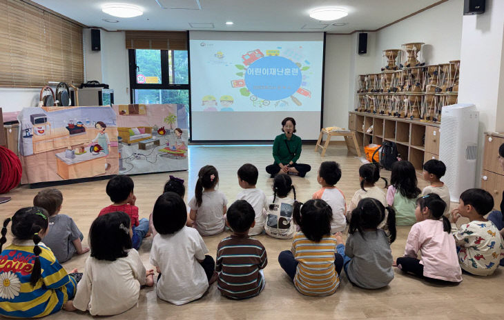 부산시설공단,어린이 재난 훈련 현장 전경2