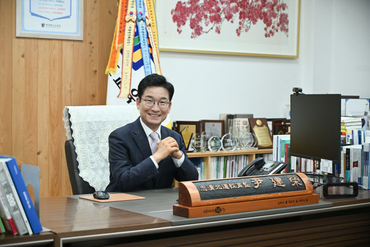 윤건영 충북교육감