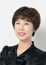 김홍신
