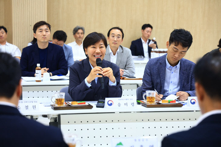 사진(7)