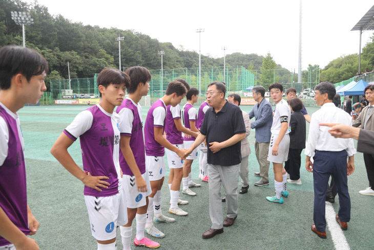 이상천 제천시장 재일고 선수들 격려