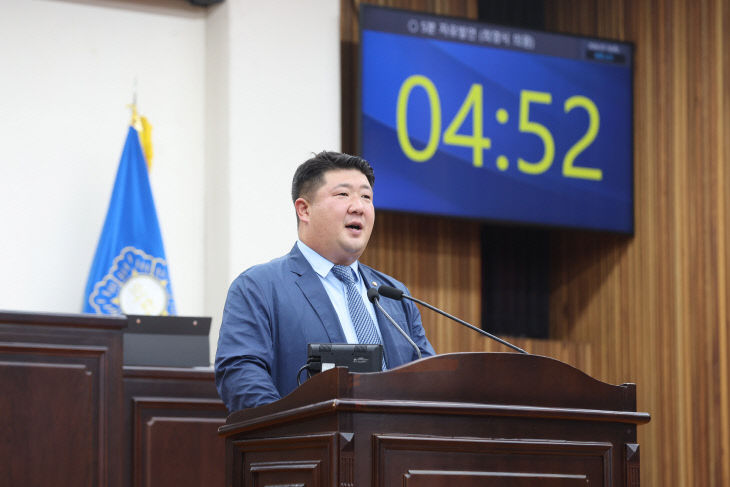 관련사진(0716, 최영식 의원 5분 자유발언)(2)