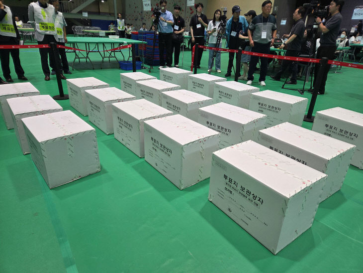 재검표 현장 투표지 보관상자
