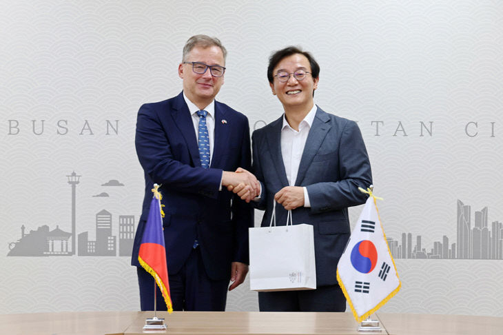 부산시, 주한체코대사 접견