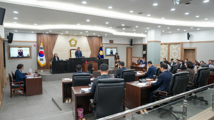 괴산군 의회 제공