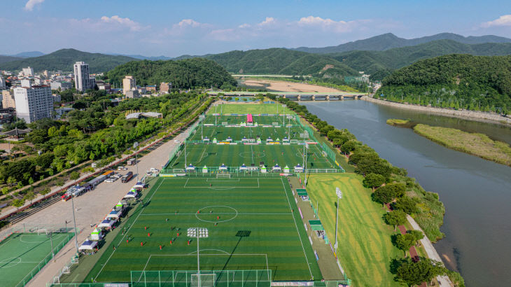 합천 군민체육공원 축구장